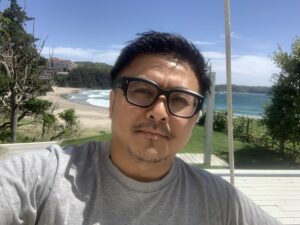 横須賀 智