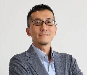 谷 俊介